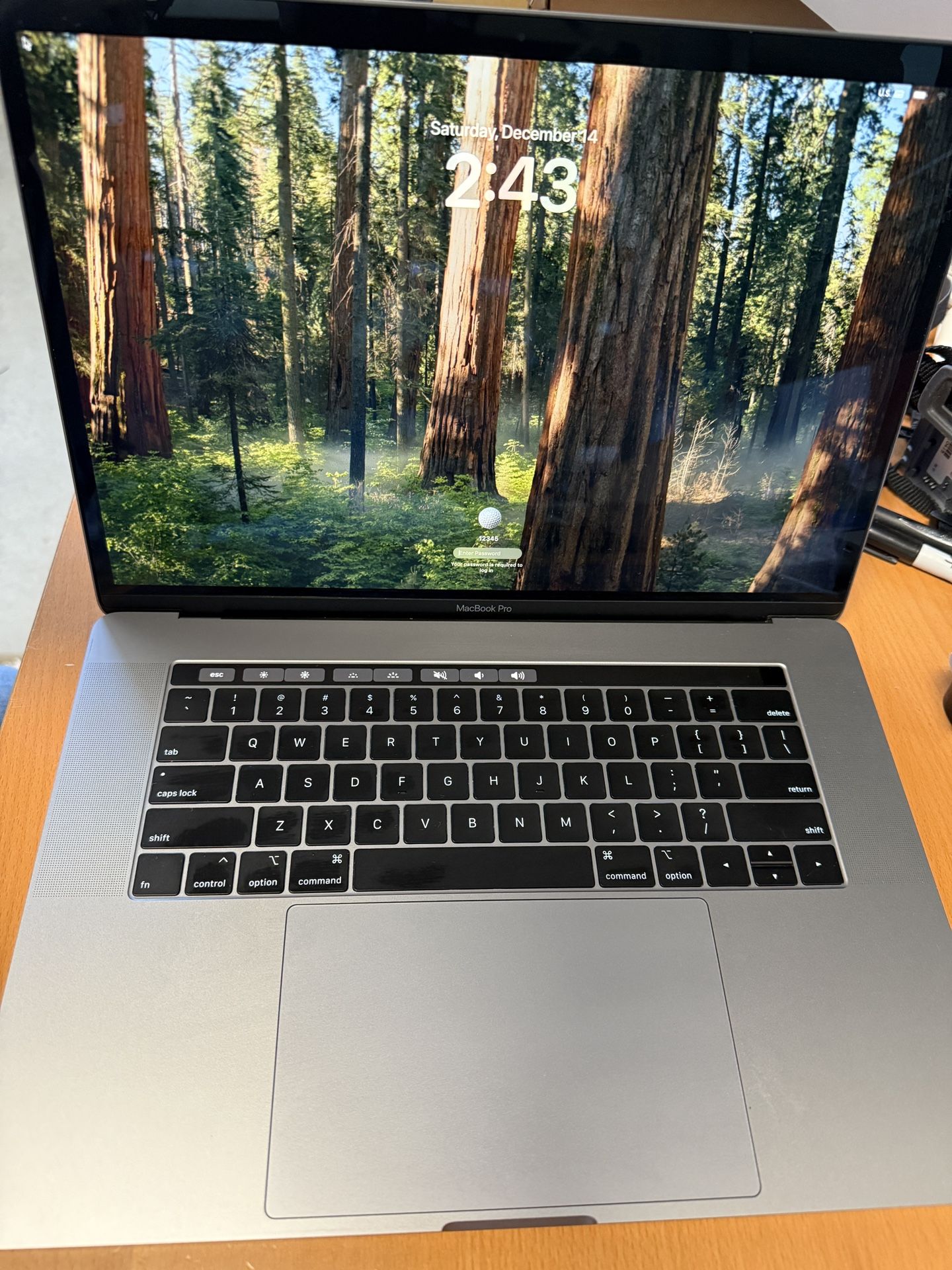 MacBook Pro 2019 15.4inch
