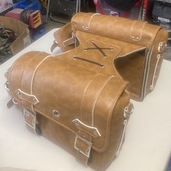 Vintage-Style Motorcycle Saddle Bags (Brown Leather)