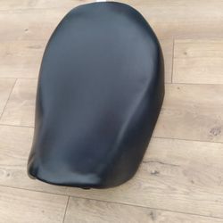 Harley Davidson Dyna Seat