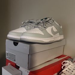 Nike Dunk Lows "Grey Fog"