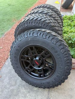 Trd Toyota Tacoma 255/75/17 4Runner rims