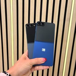 Samsung Galaxy Z Flip 7 Unlocked 