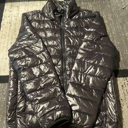 Black Puffer 