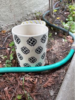Ceramic pot