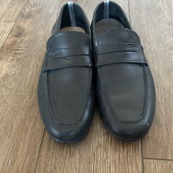 Men Shoes Size 7.5