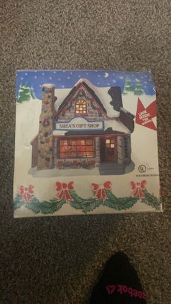 Sheas gift shop Christmas decor