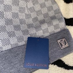 Loui V Beanie