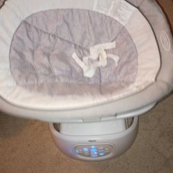 Graco Baby Swing W/Music