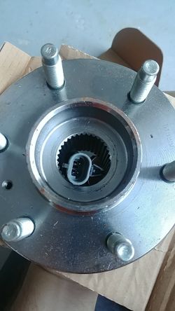 GM 6 lug wheel hub