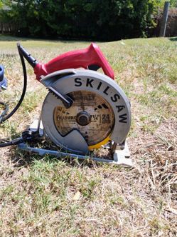 SKILSAW 7-1/4 Inch Circular Saw
