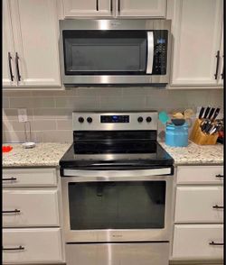 Stainless steel kitchen appliances