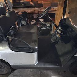 2023 Easy Go Valor Gas golf cart