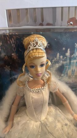 Disney Cinderella Holiday Collector Doll