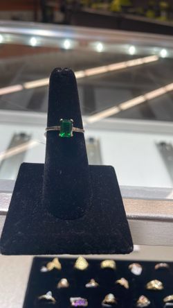 Radiant green