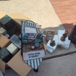 Boyd's Bears And Friends 