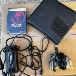 Xbox 360 - 250Gb Black, With Cables, NO 1st party controller 