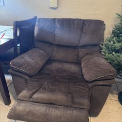 brown lightly used recliner seat