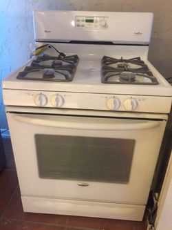 Gas range & dishwasher