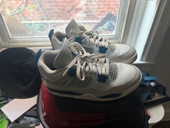 Air Jordan 4 – White/Blue – Size 10.5