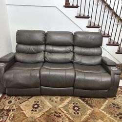 Sofa King Comfortable Genuine Dark Leather Electric Recliner For Sale! Free Local Delivery 🚚 