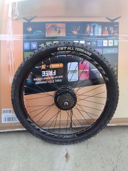 Rear e bike tire/wheel/cassette