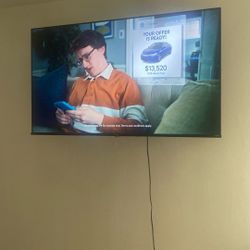 Hisense-Roku Tv With Wall Mount
