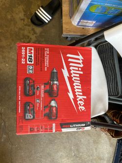 Milwaukee m18 compact 2 tool combo kit