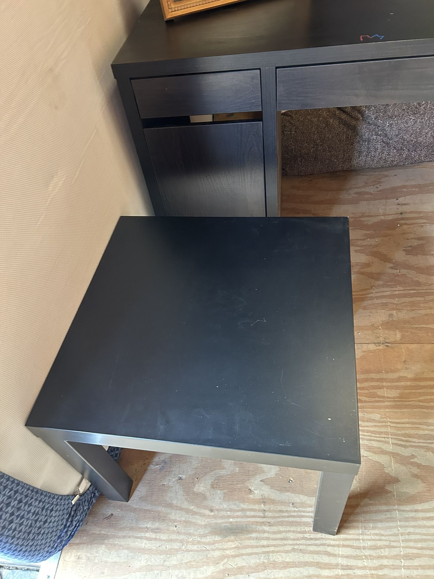 Coffee Table & 2 End Tables
