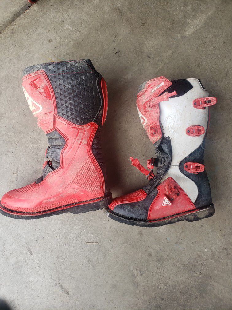 Answer Size 13. Dirtbikes Riding Boots