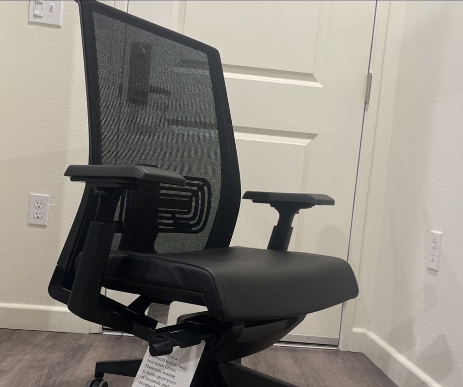 Black Haworth Vary Chair