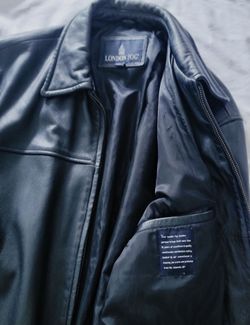 Chaqueta de cuero negra para hombre