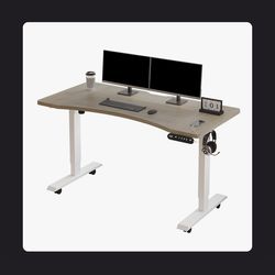 Electric standing desk