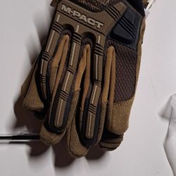 1 box of work gloves 