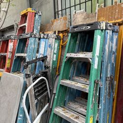 6’ Fiberglass Ladders 