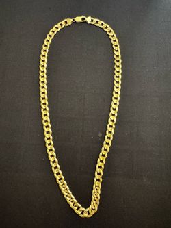 14k gold necklace .