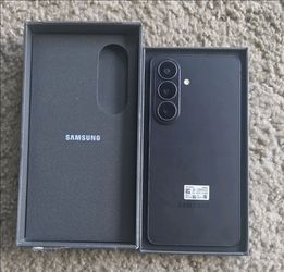 Samsung galaxy s26+