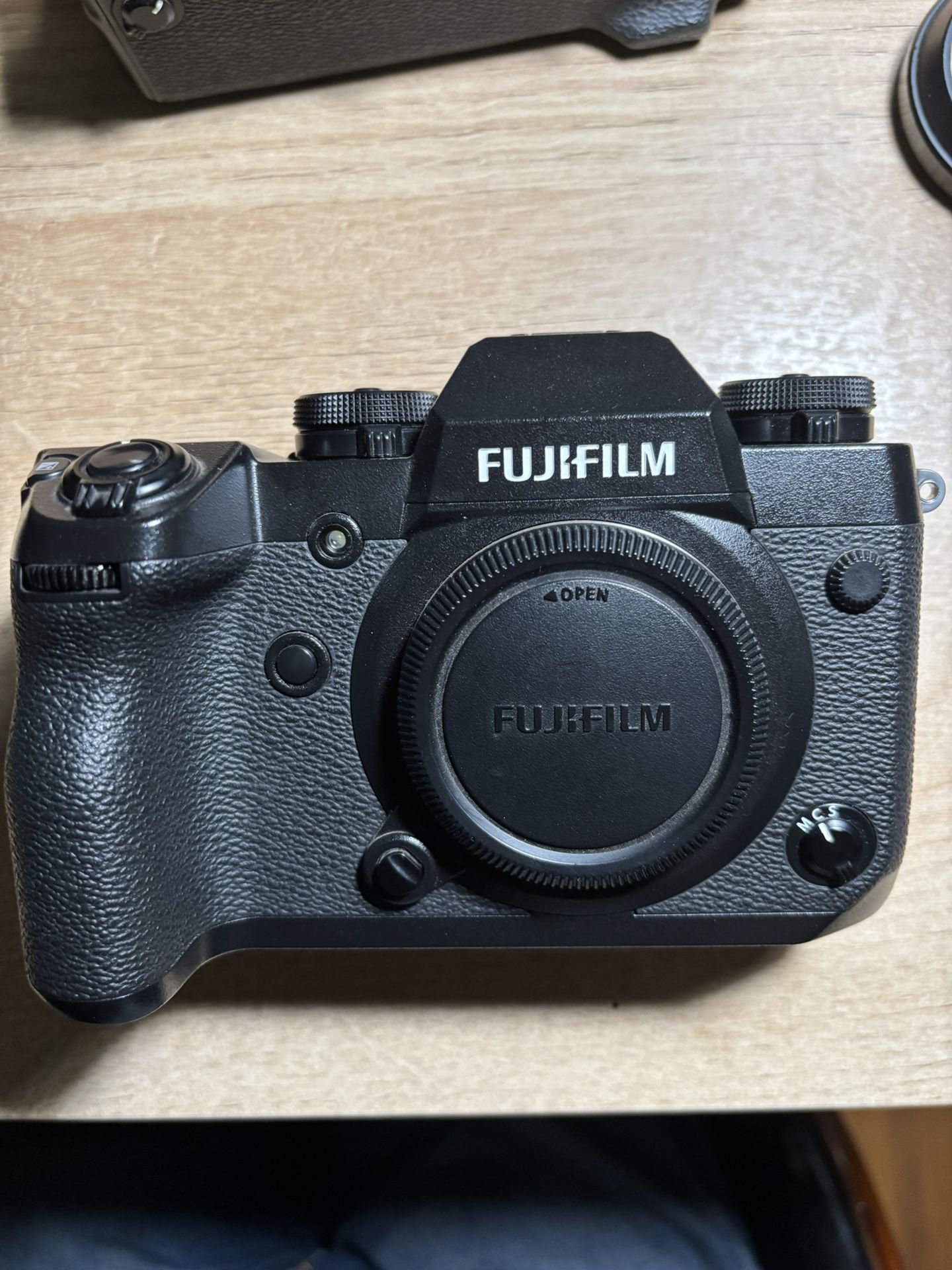 Fujifilm X-H1 With Battery Grip