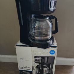 12-Cup Programmable Coffee Maker 