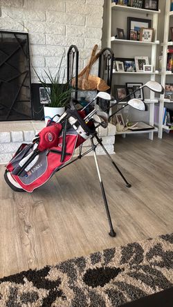 USKG Junior Golf Club Set with Stand Bag