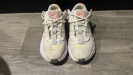 Beige Nike crater impact  size 5.5