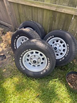 Wheel and tire