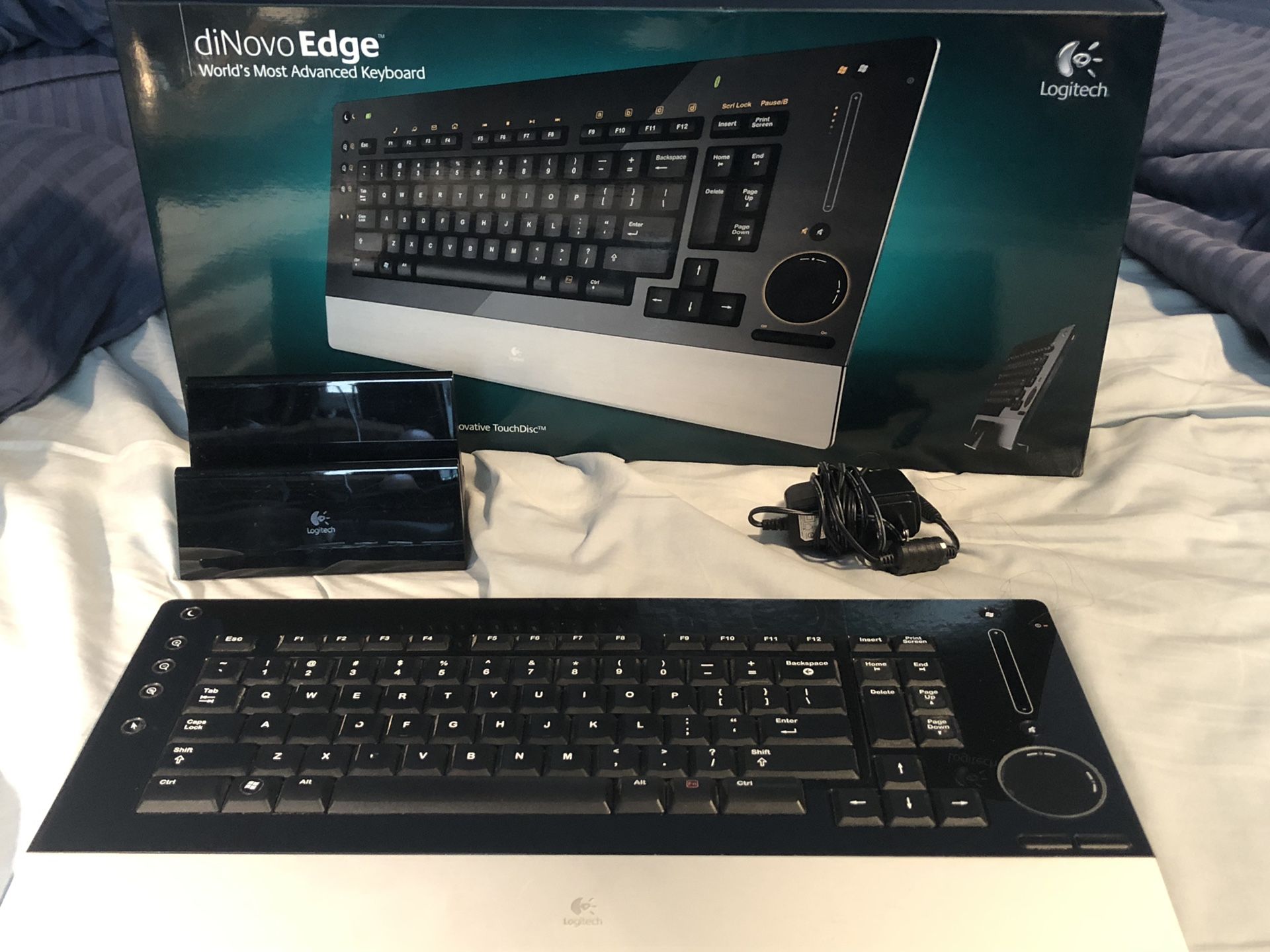 Logitech diNovo Edge Wireless keyboard - Used good condition great keyboard!