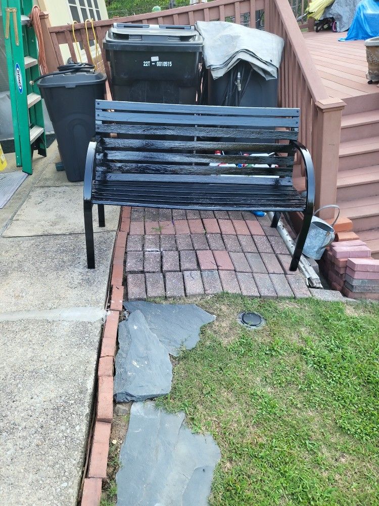 Black 4 Ft Bench