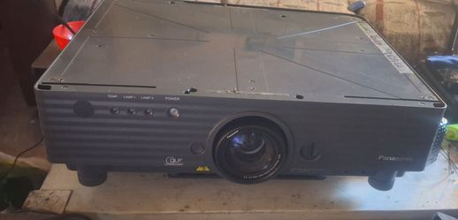 Panasonic PT-DW5000U WXGA 3-Chip DLP projector.