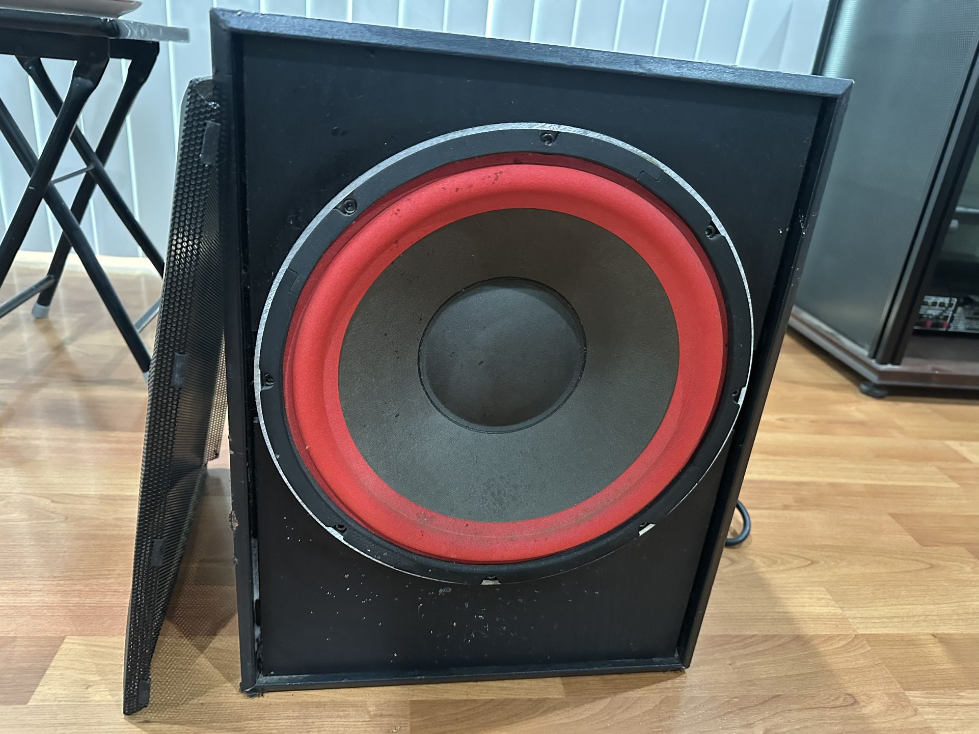 CERWIN VEGA CLSC-12S POWERED SUBWOOFER, 12” WOOFER