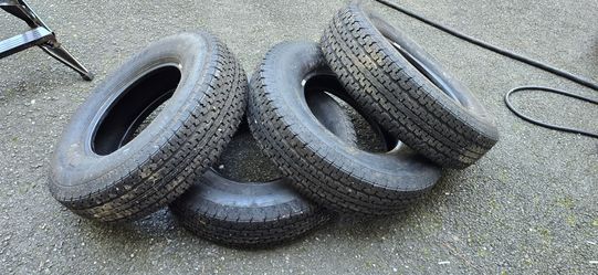 St235/80R16