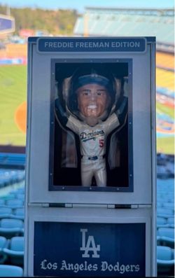 Freddy freeman bobblehead