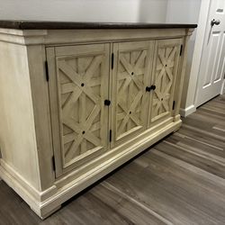 Bolanburg dining server from Ashley furniture