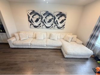 Oversized Cream Sectional Sofa – Like New – 15’ Long MSRP $2500