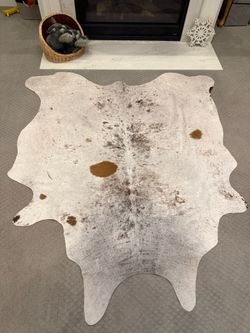 Large Genuine Brazilian Cowhide Rug – 6'6" x 5'7" – Brand New